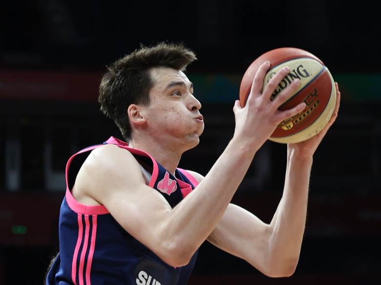 Hrvatski košarkaš Andrija Jelavić.