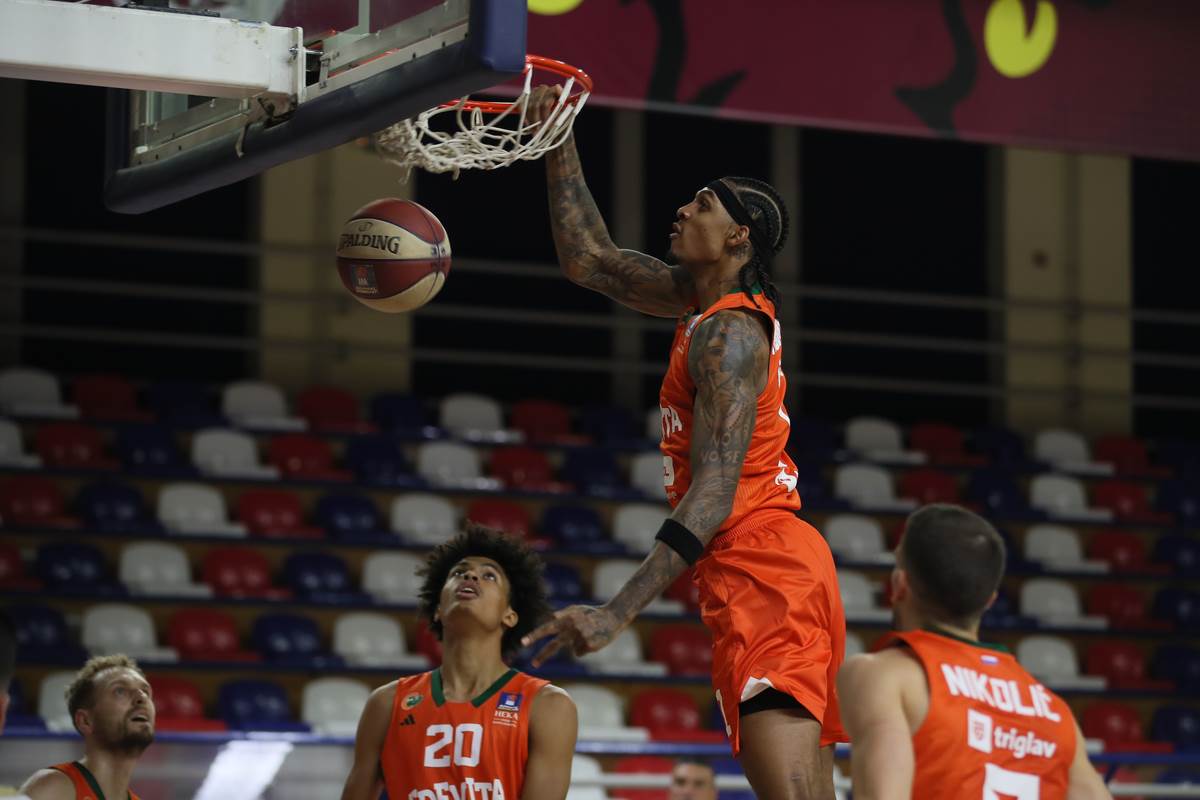 KK Crvena zvezda dovodi Devina Robinsona