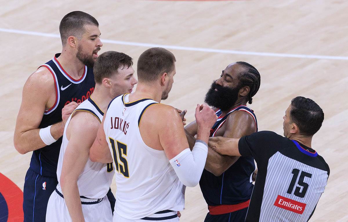 džejms harden (2).jpg