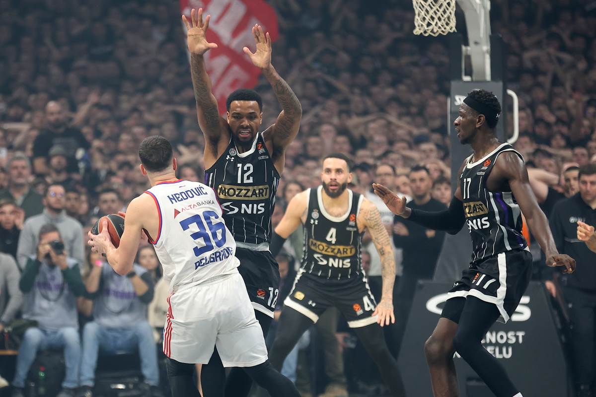 Sterling Braun na meču protiv Zvezde