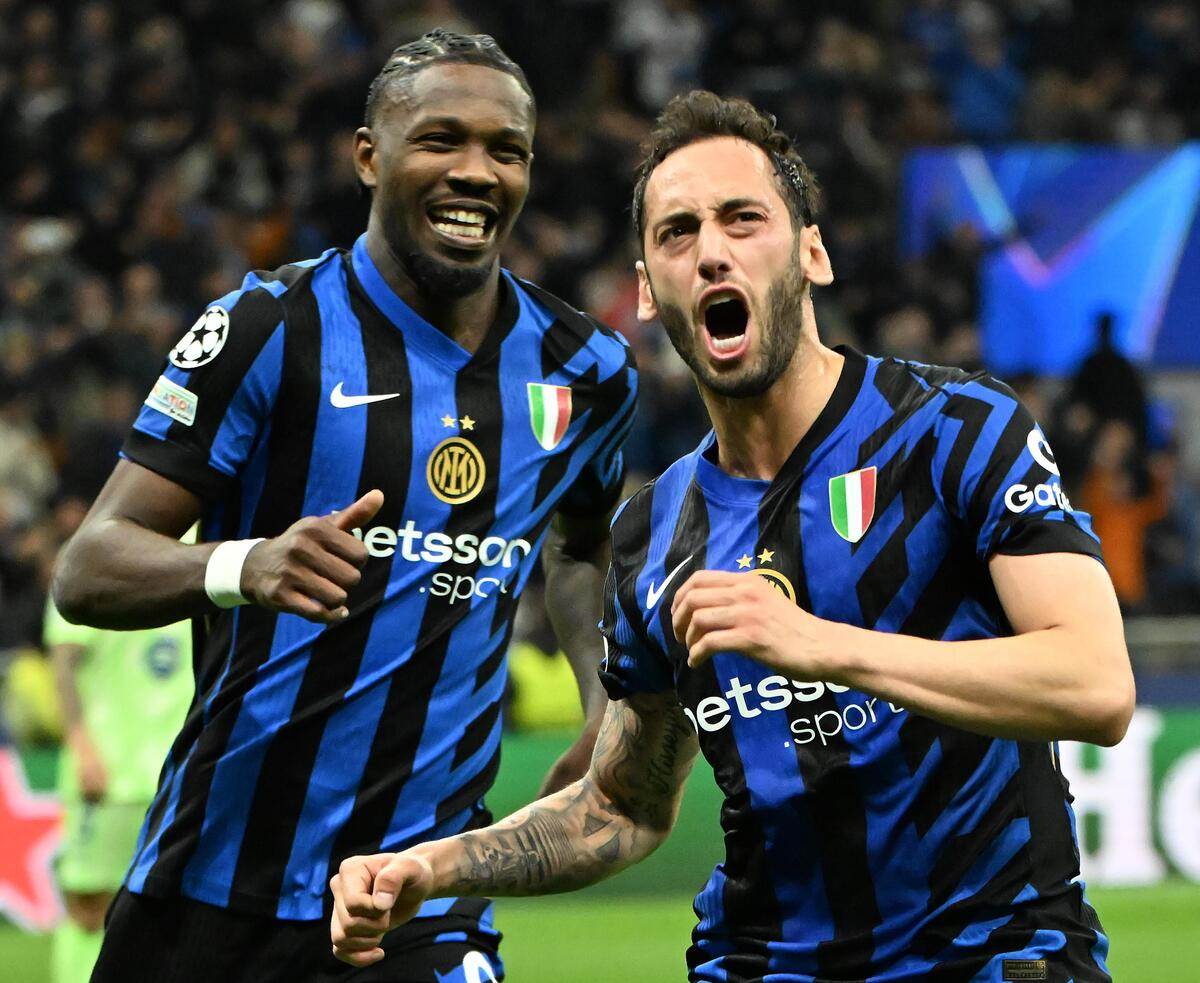 Hakan Čalhanoglu i Markus Tiram slave na Inter - Barselona