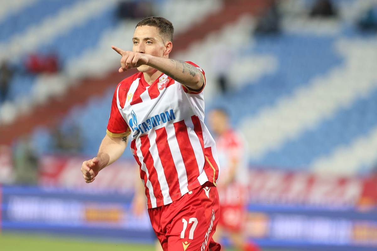 FK Napredak FK Crvena zvezda (20).JPG