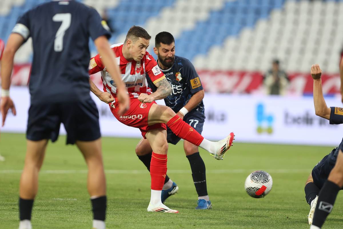 FK Napredak FK Crvena zvezda (12).JPG
