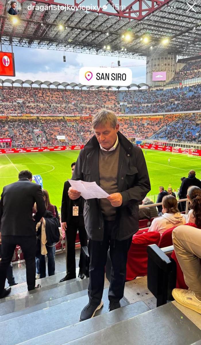 Dragan Stojković Piksi na meču Milana i Bolonje.
