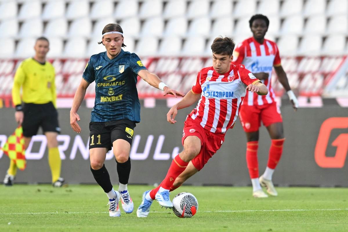 Crvena Zvezda - Vojvodina  (1).JPG