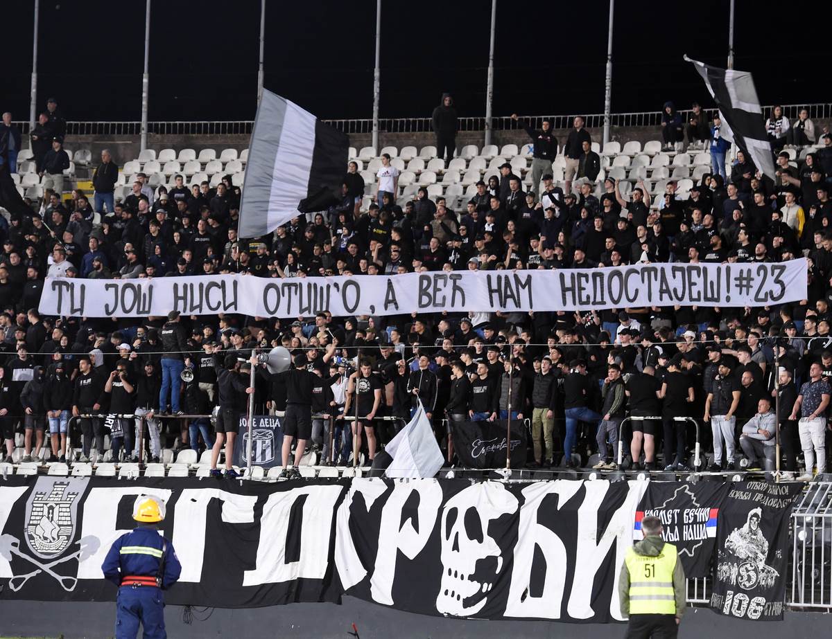 Transparent Grobara o Nemanji Nikoliću