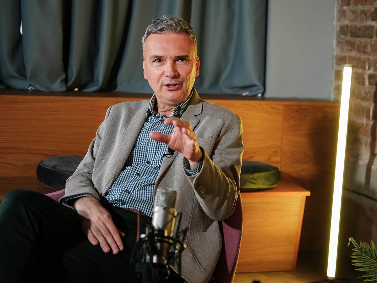 Keš ekspert Saša Đogović (3).jpg