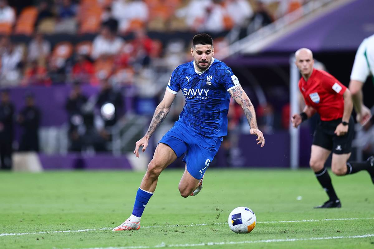 Aleksandar Mitrović u dresu Al Hilala.