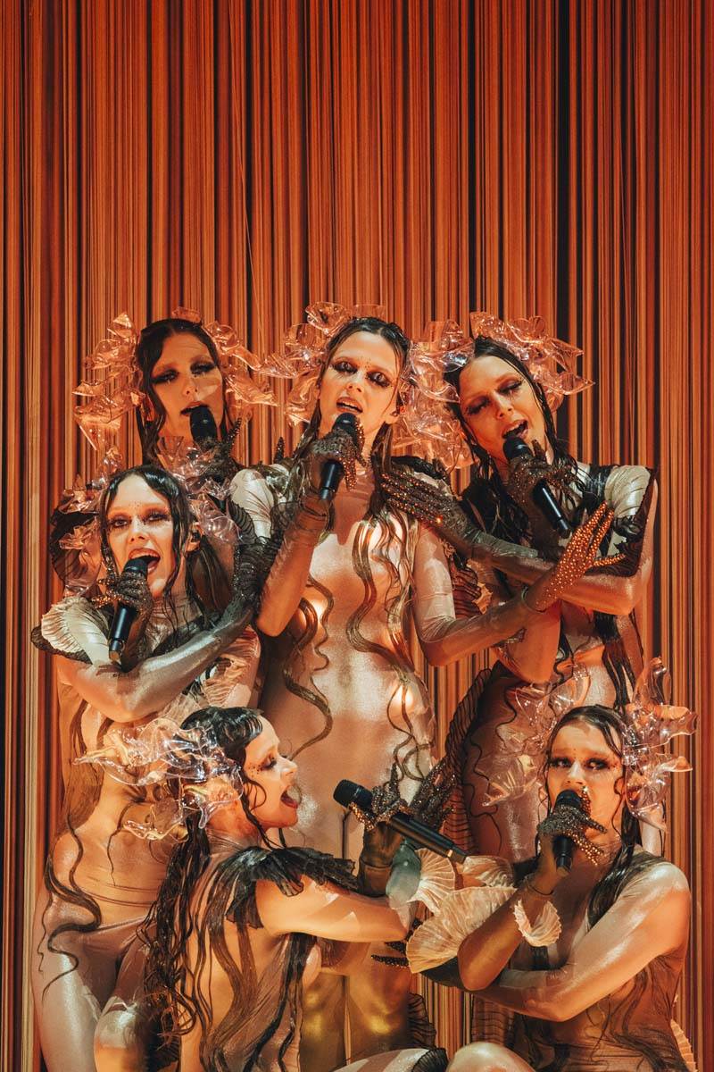 Letonija  Tautumeitas – Bur Man Laimi 9.jpg