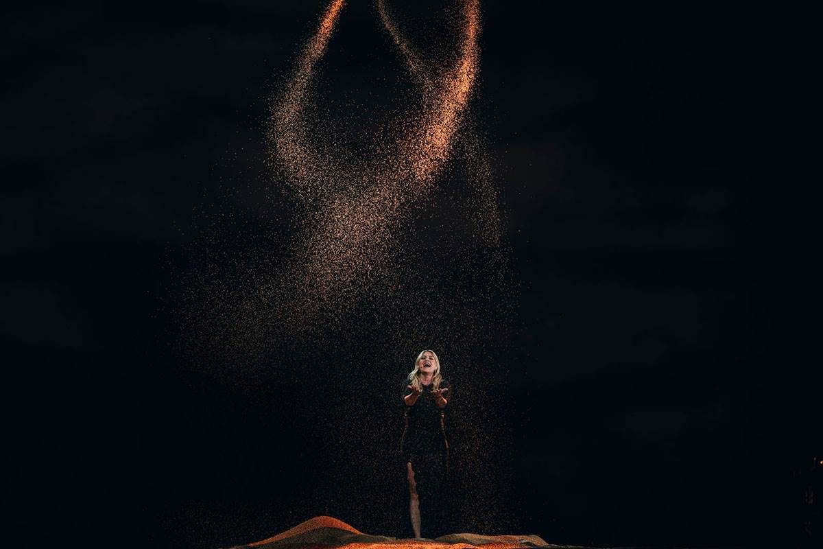 Francuska - Evrovizija 2025 (3).jpg