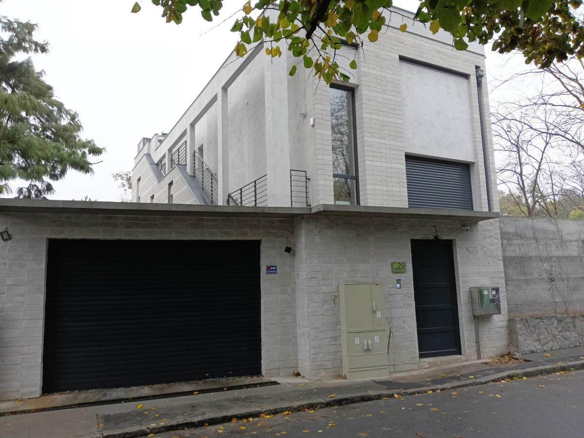 Kuća Gorana Bregovića Senjak (1).jpg