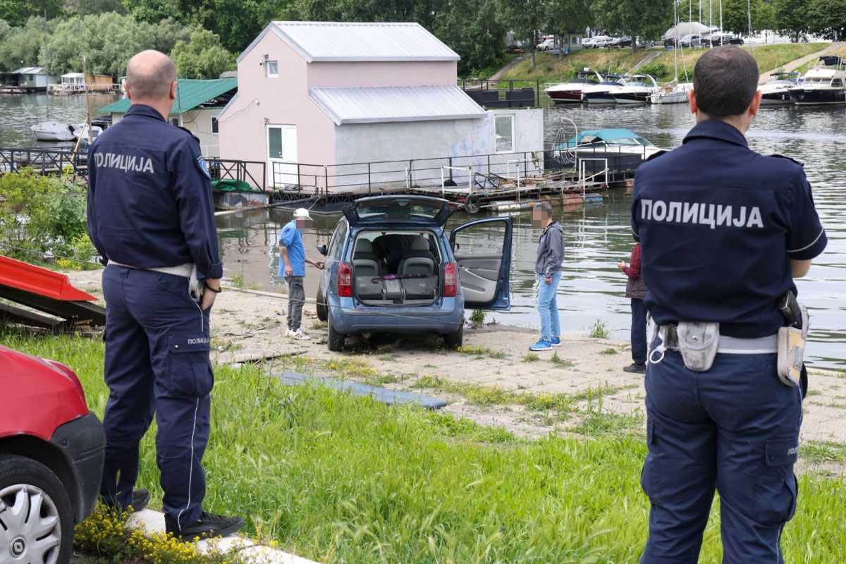 Autom sleteo s Mosta na Adi u Savu  (8).jpg