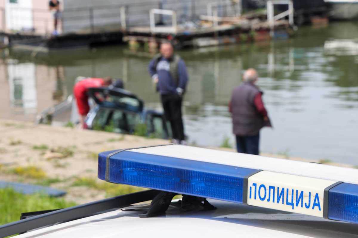 Autom sleteo s Mosta na Adi u Savu  (10).jpg