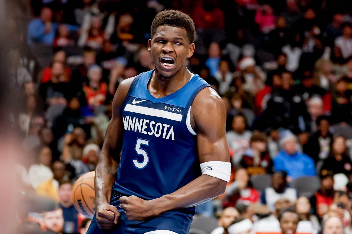 Entoni Edvards slavi koš u Minesoti