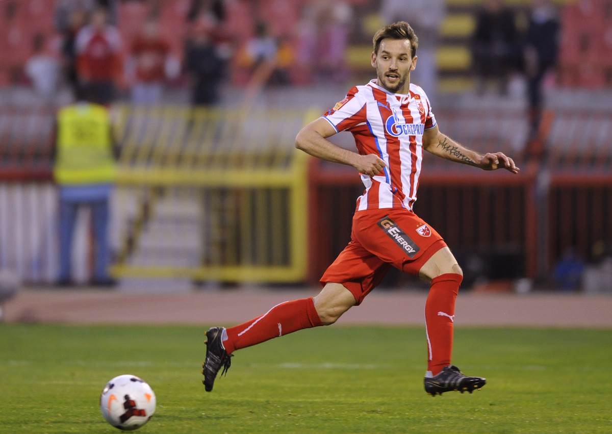 Miloš Ninković u dresu Crvene zvezde na Marakani
