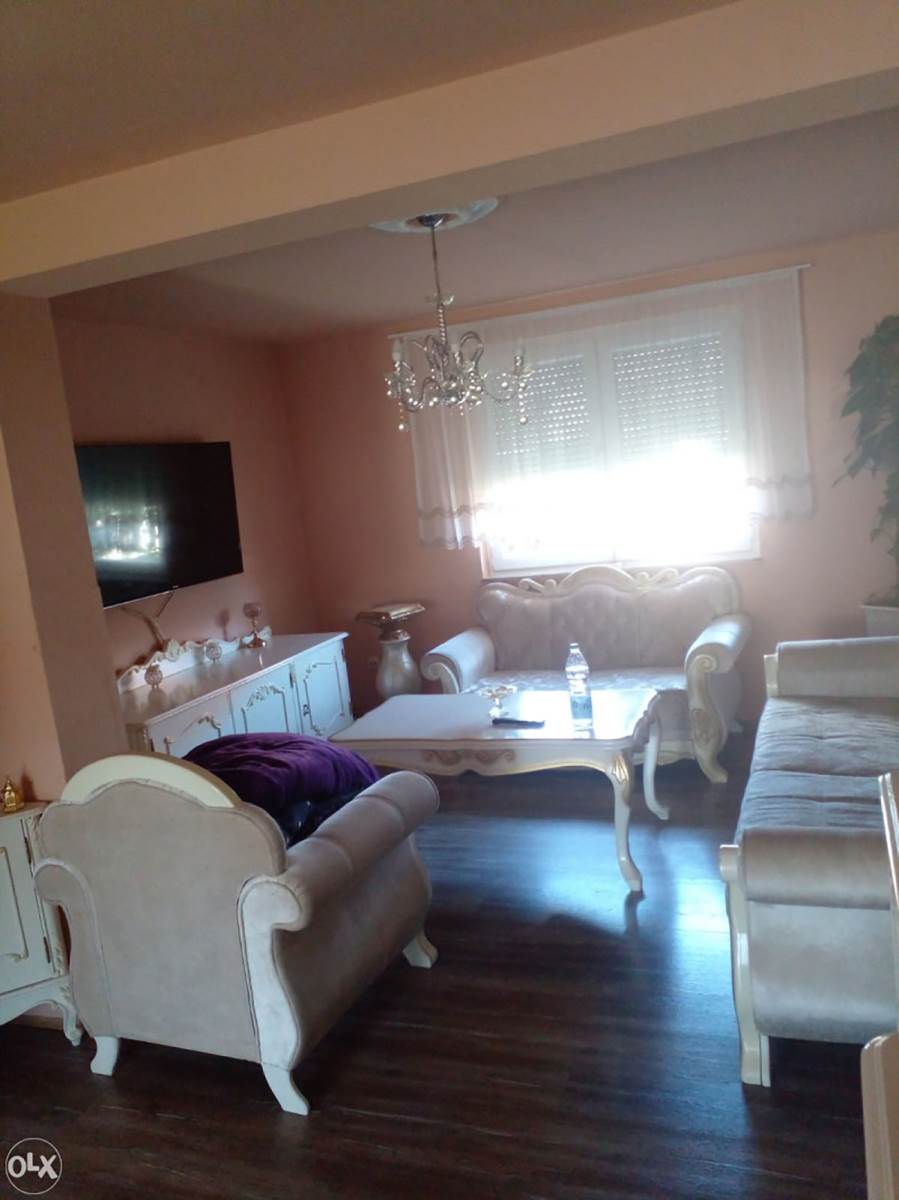 Prodaja kuća (1).jpg