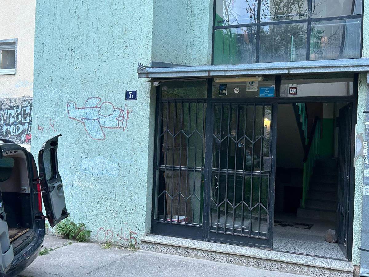 Telo žene pronađeno u stanu u Novom Sadu (5).jpg