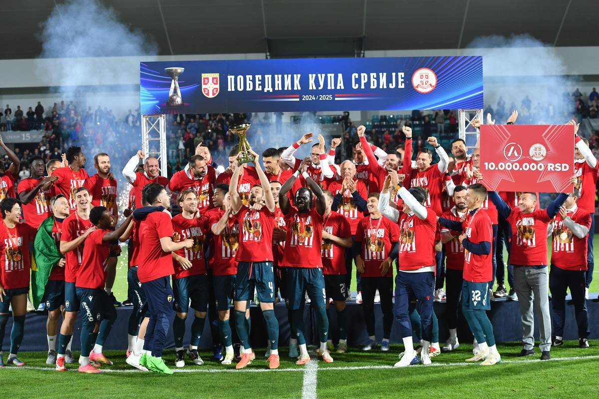 Crvena zvezda slavi (5).JPG