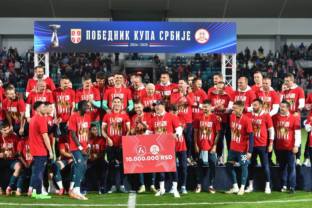 Crvena zvezda slavi (7).JPG