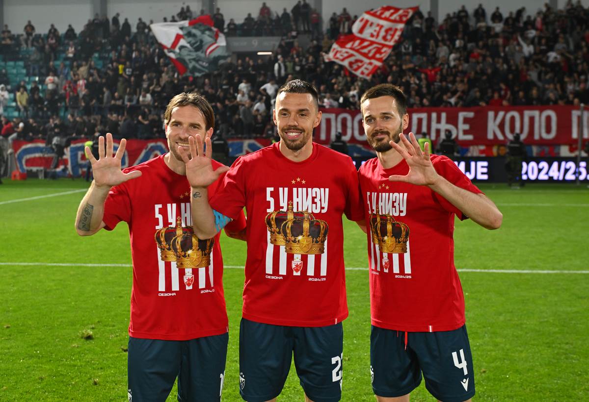 Crvena zvezda slavi (20).jpg