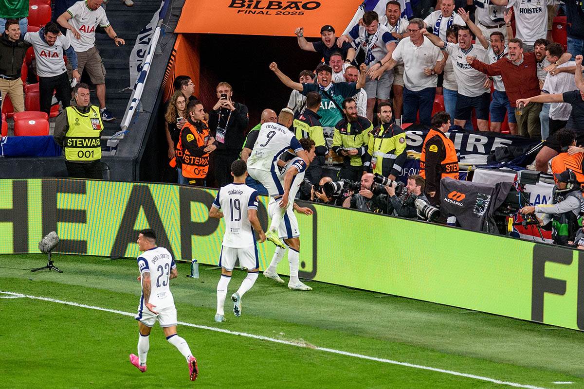 Mančester junajted - Totenhem (15).jpg