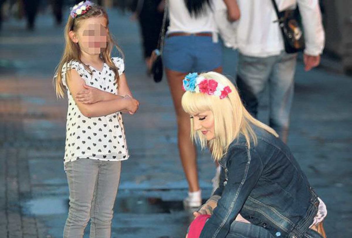 Goca Tržan sa ćerkom Lenom (1).jpg