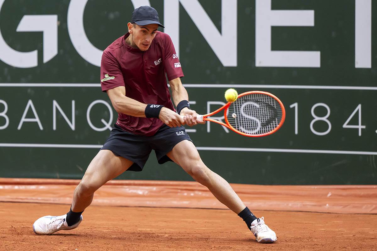 Novak Đoković Mateo Arnaldi (1).jpg