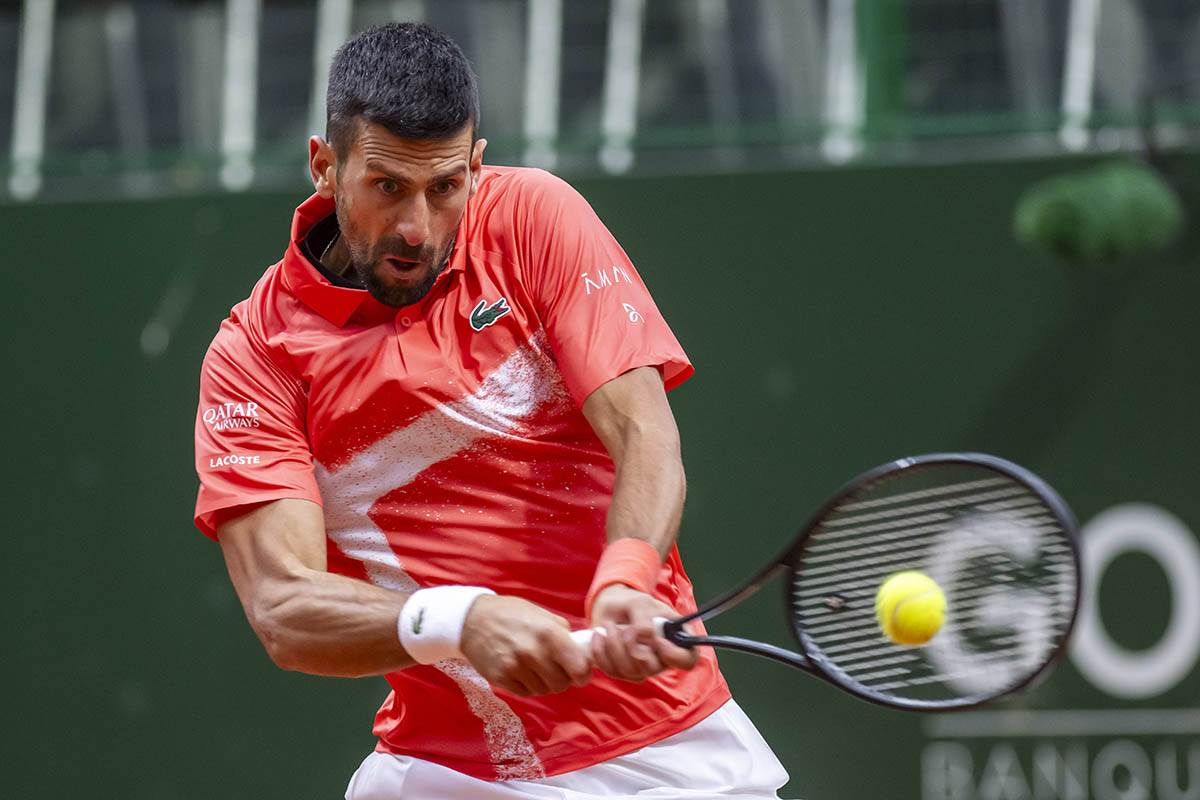 Novak se izvinio publici jer je slomio reket