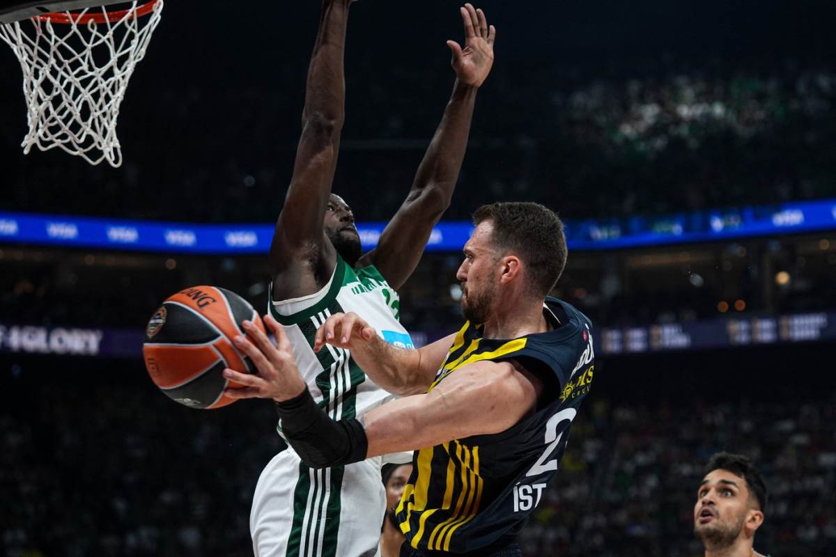 Marko Gudurić na polufinalu Panatinaikos Fenerbahče