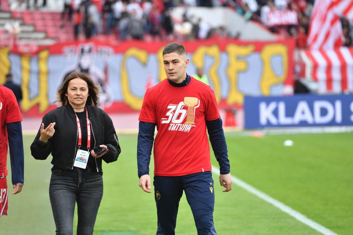 Kako izgledaju novi dresovi Crvene zvezde?