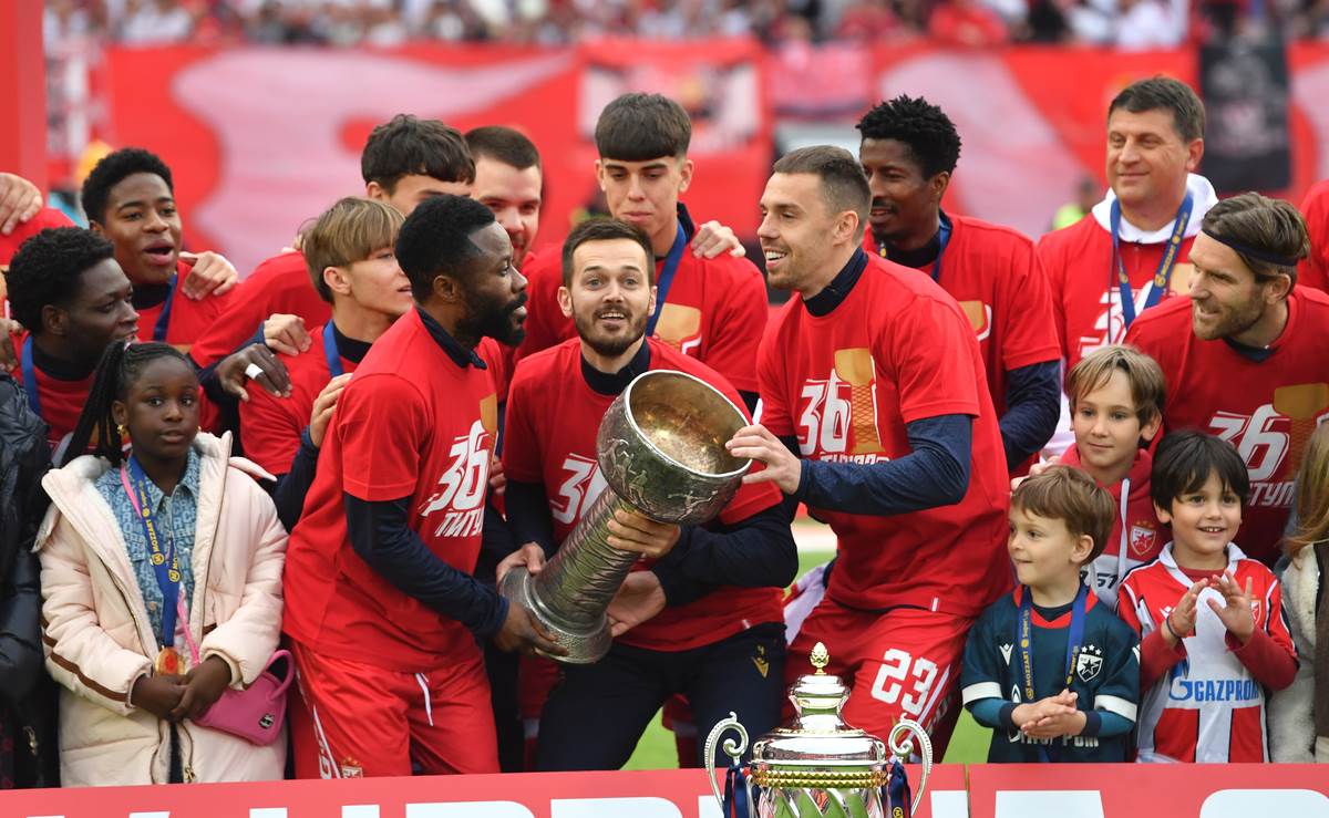 Proslava titule Crvene zvezde (10).jpg