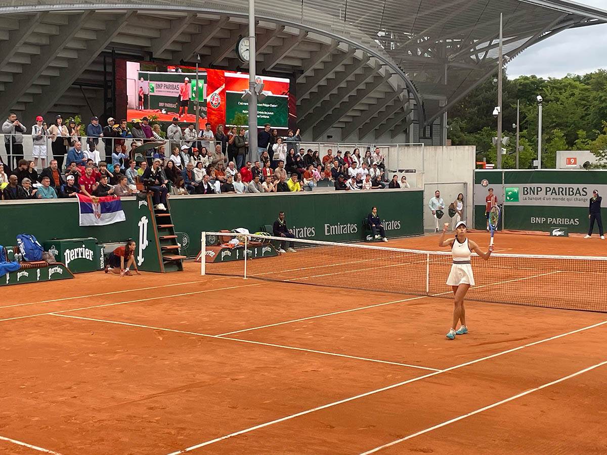 Olga Danilović slavi pobedu (5).jpg