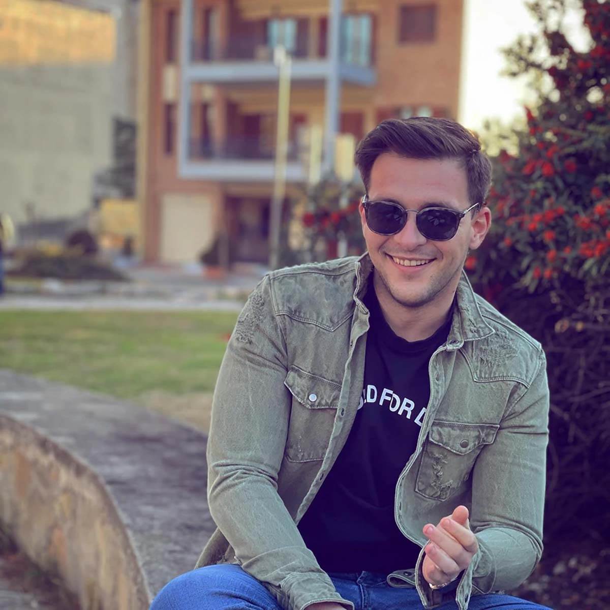 Mladić Stefanos Kemos 2.jpg