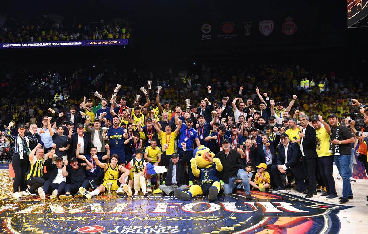 Fenerbahče osvojio Evroligu 1.jpg