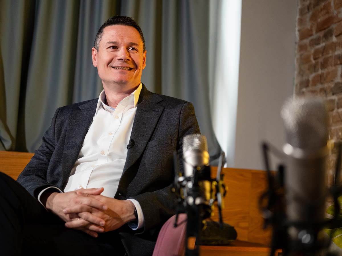 Miloš Đukanović, Jelena Gavrilović, podkast Keš Ekspert 10.jpg