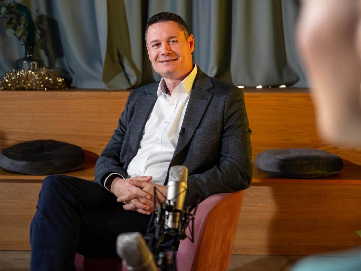 Miloš Đukanović, Jelena Gavrilović, podkast Keš Ekspert 25.jpg