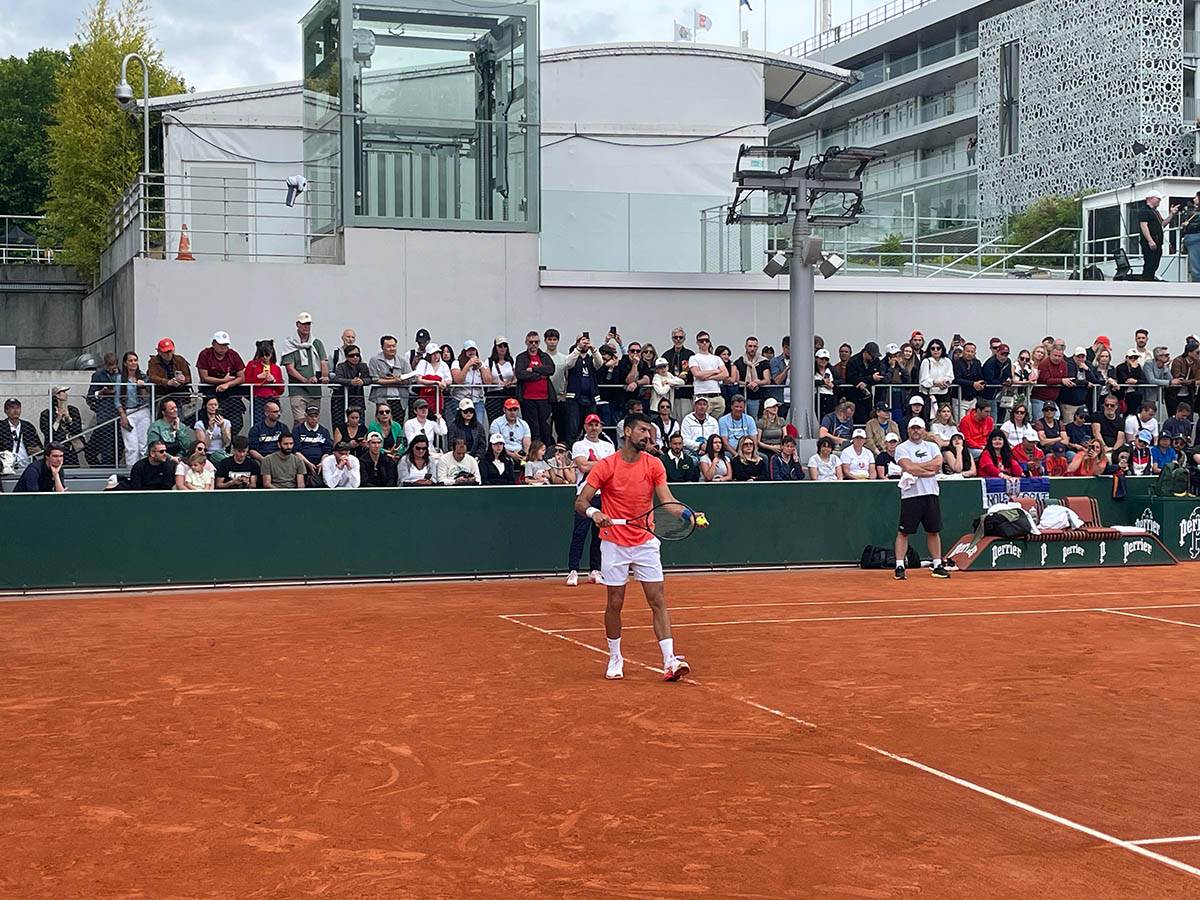 Novak Ðoković na treningu sa Federikom Gomezom (1).jpg