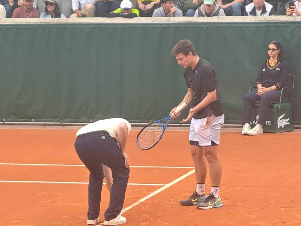 Miomir Kecmanović se svadja sa sudijom (5).jpg