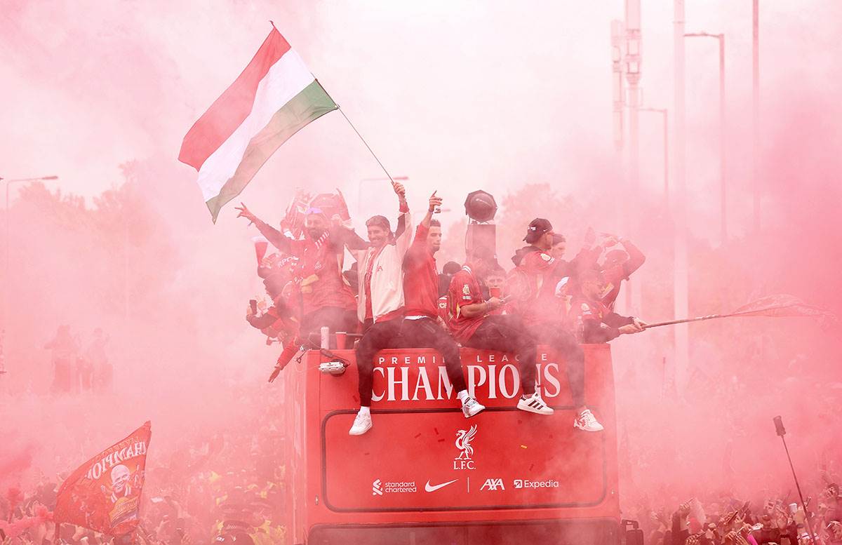 Liverpul šampionska parada (12).jpg