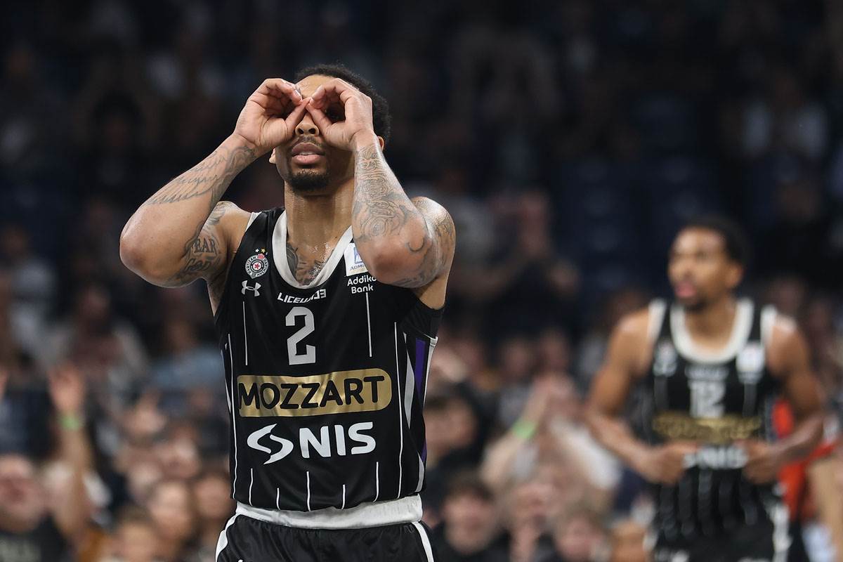 Partizan - Dubai (22).jpg