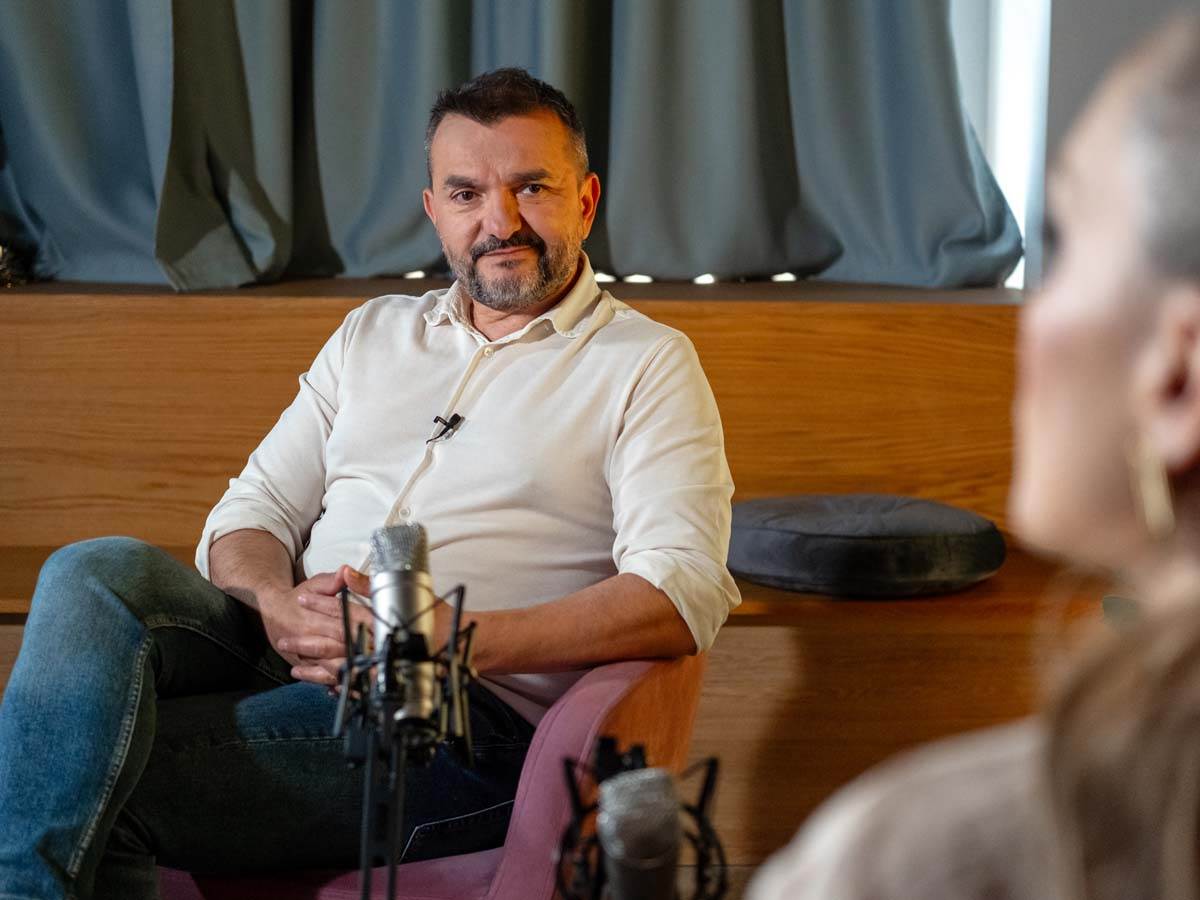 Aleksandar Bogdanović, Jelena Gavrilović, podkast Keš ekspert 7.jpg