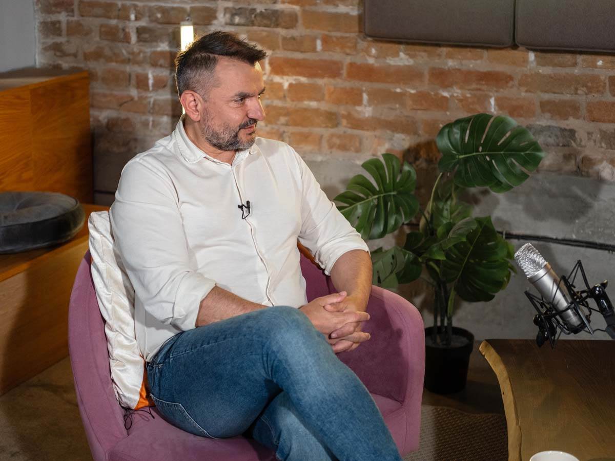 Aleksandar Bogdanović, Jelena Gavrilović, podkast Keš ekspert 11.jpg