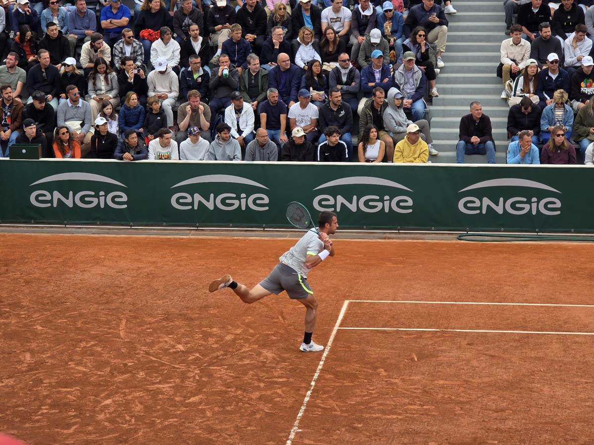 Laslo Ðere protiv De Minora 4.jpg