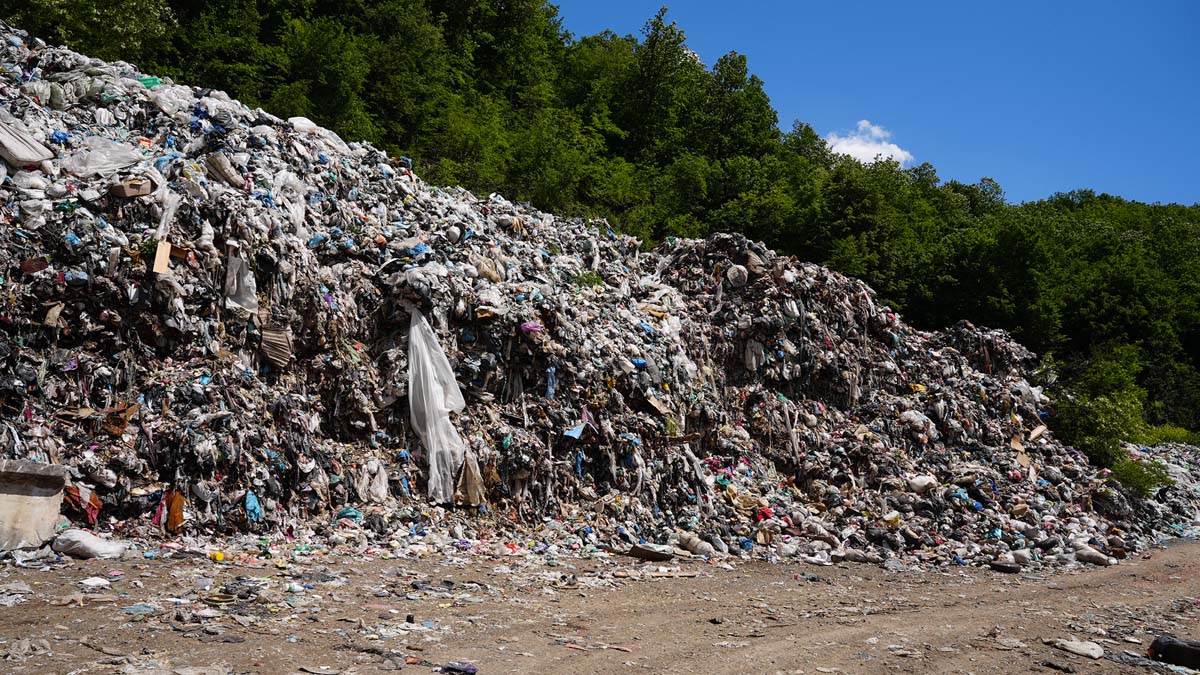 Deponija u Kosjeriću 1.jpg