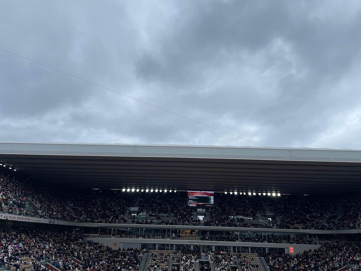 Zatvara se krov na Novakovom meču (2).jpg