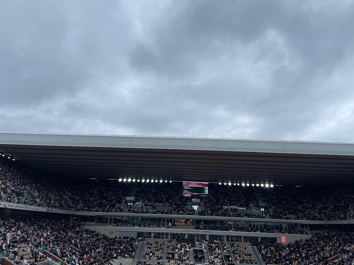 Zatvara se krov na Novakovom meču (3).jpg