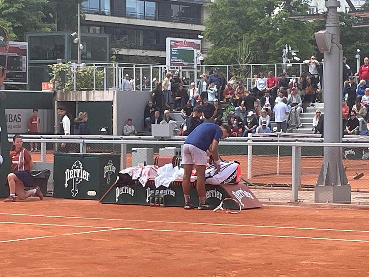 Hamad Međedović slomio reket