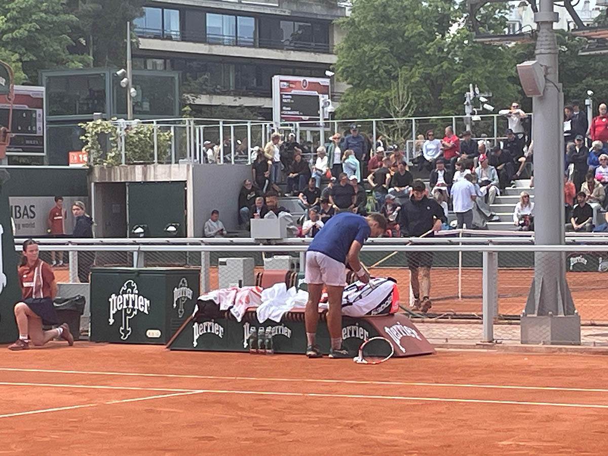 Hamad Međedović slomio reket