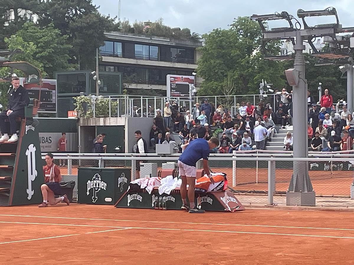 Hamad Međedović slomio reket