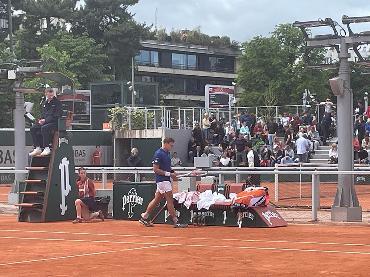 Hamad Međedović slomio reket